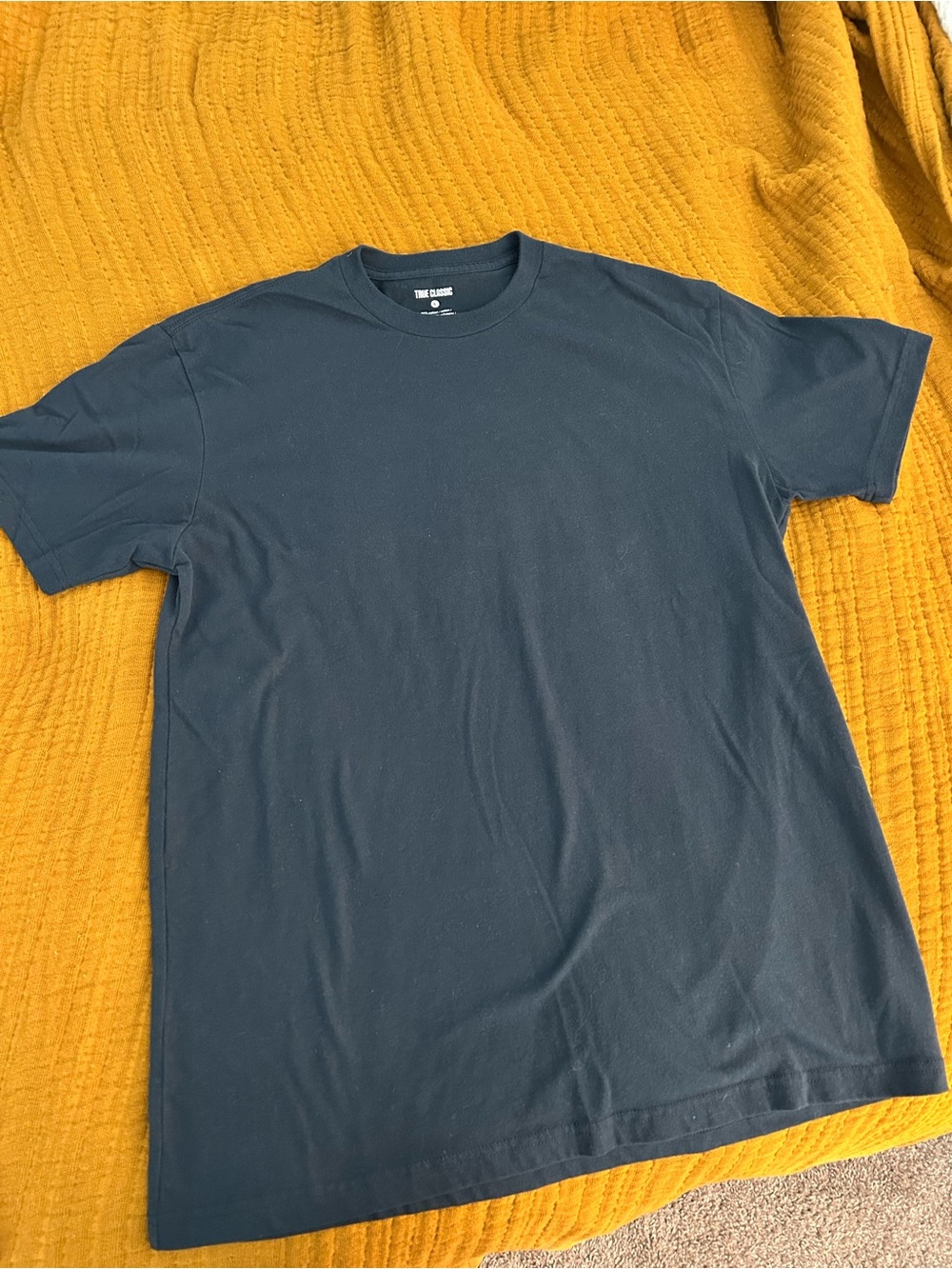 True Classic Men's Navy Crewneck T-Shirt Size L